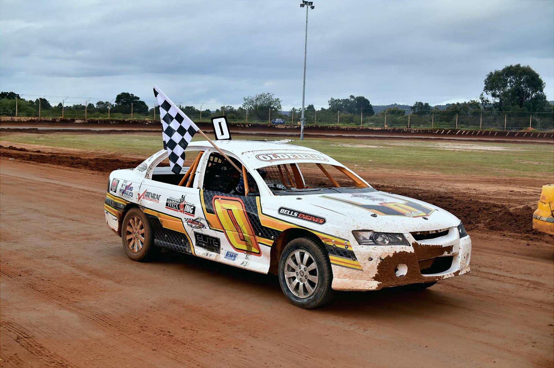 Oldfield an Old Hand at BR Memorial. - Speedway Australia